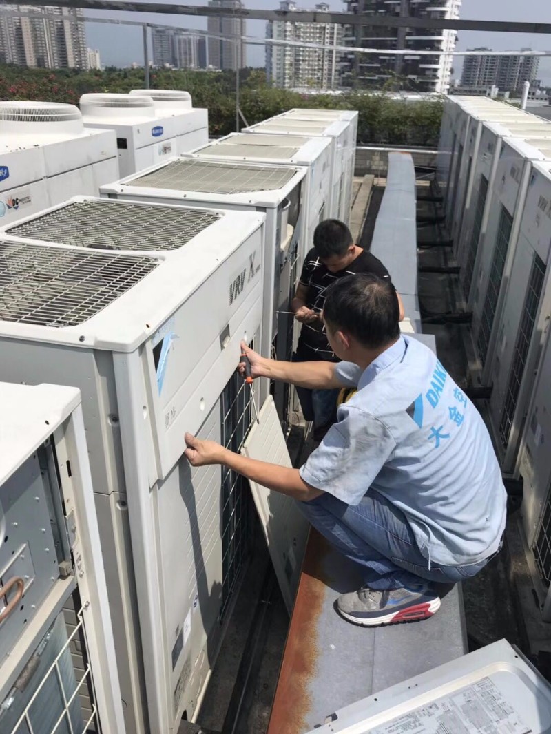 市内空调维修 空调维修电话