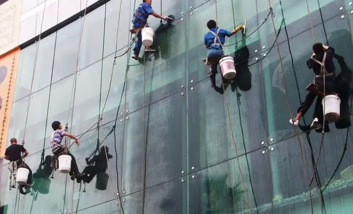 市内医院外墙清洁 玻璃幕墙清洗保洁 高新西区外墙清洗