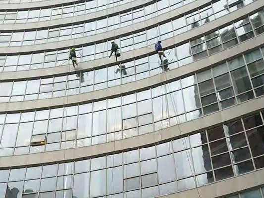 上海上门报价玻璃幕墙清洗 玻璃幕墙保洁 外墙清洗诚信服务 