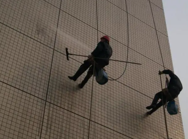 市内大邑专业承接外墙清洗电话